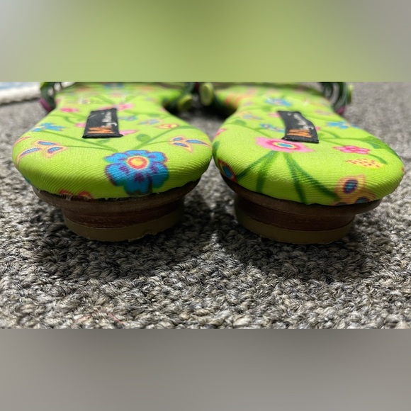 M by Morenatom green sandals with leather straps with button details, size 7 - Picture 7 of 8